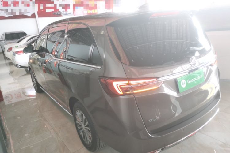 Used Buick GL8 2023 Facelifted Land Cruiser Executive Luxury Version