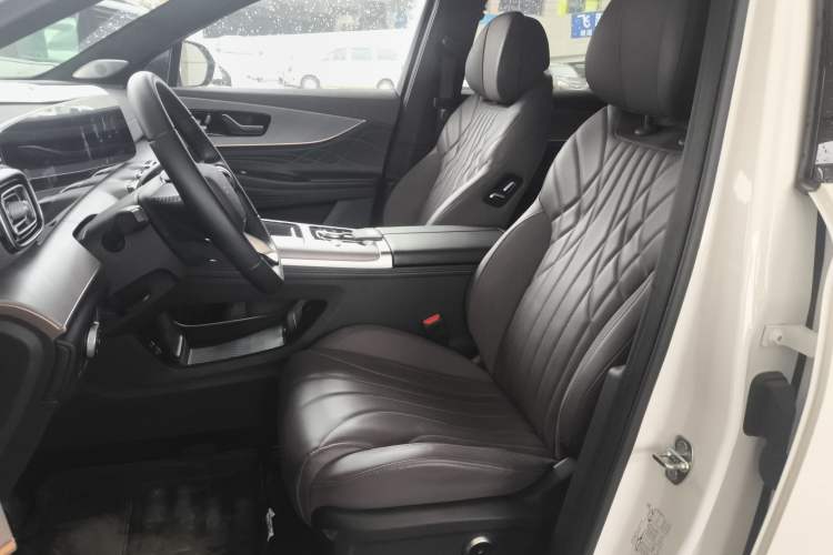 Used Chery Tiggo 9 2025 2.0T Automatic Two-Wheel Drive Luxury Edition 5 Seats Left Front Seat