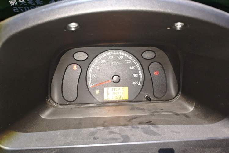 Used Wuling Zhiguang 2020 1.2L Van Utility Model China VI Emission Standard 2 Seats LSI Instrument Cluster