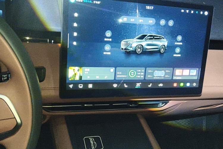 Used CHANGAN UNI-Z New Energy 2024 Blue Whale Smart Electric iDD 125km Beyond Edition Audio And AC Panel