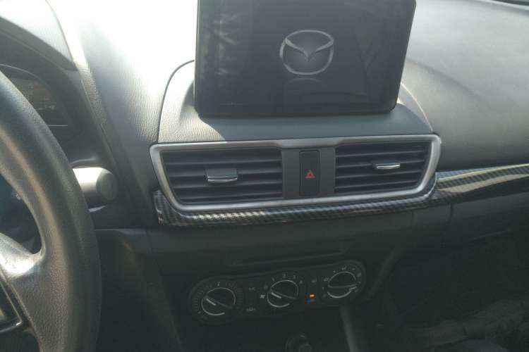 Used Mazda Mazda 3 Axela 2017 Sedan 1.5L Automatic Comfort Model Emission Standard China V