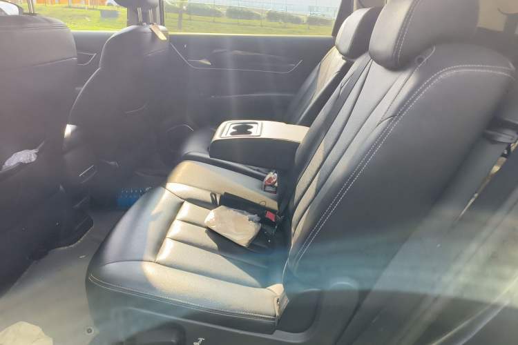 Used BYD Song MAX 2017 1.5T Manual Smart Connect Luxury 7-Seater
