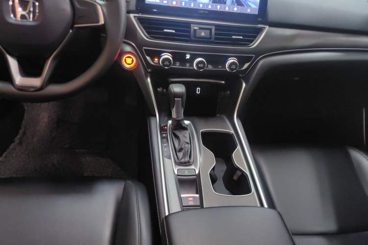 Used Honda Accord 2018 230TURBO Comfort Edition China VI Emission Standard
