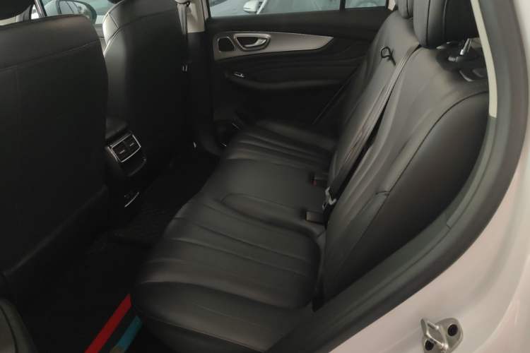 Used Roewe RX5 MAX 2021 Supreme Series 300TGI Automatic Luxury Cabin Edition Interior 4