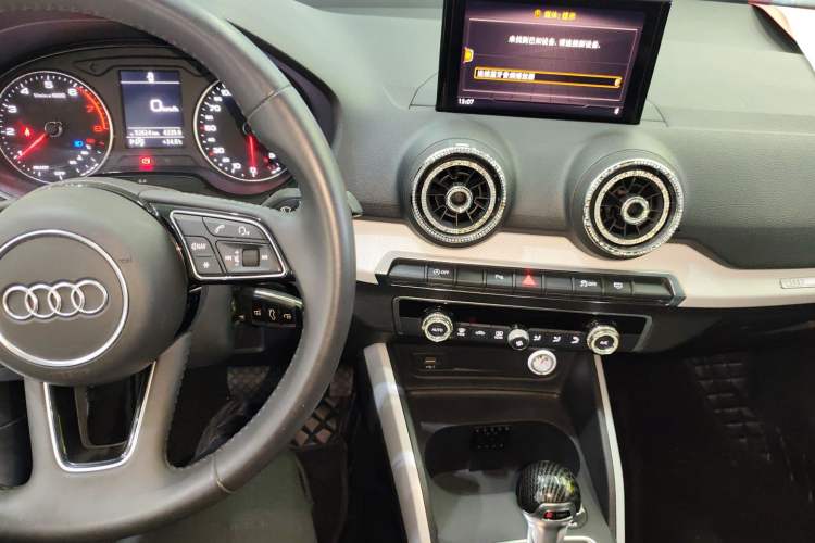 Used Audi Q2L 2018 35 TFSI Fashionable & Elegant Version China VI Emission Standard