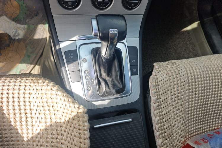 Used Volkswagen Magotan 2011 1.8TSI DSG Luxury Model Gear Lever