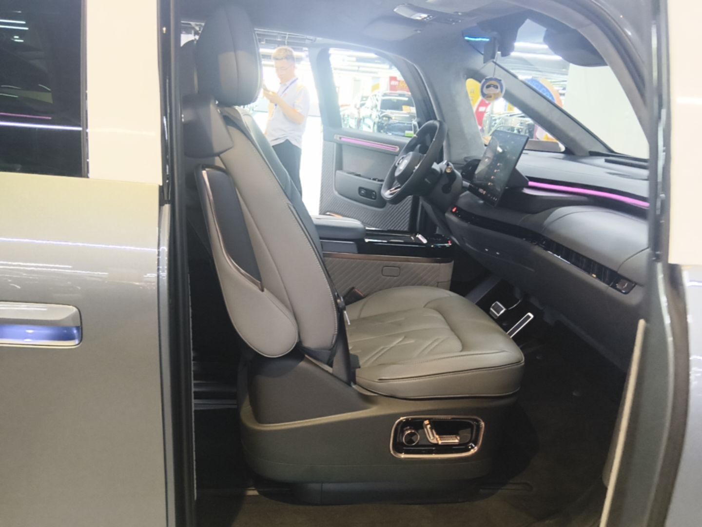 Zeekr MIX 2025 Intelligent Driving Version — снимка 19