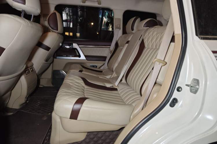 Used Toyota Land Cruiser 2014 4.0L Automatic Parallel Import Version 5 Seats
