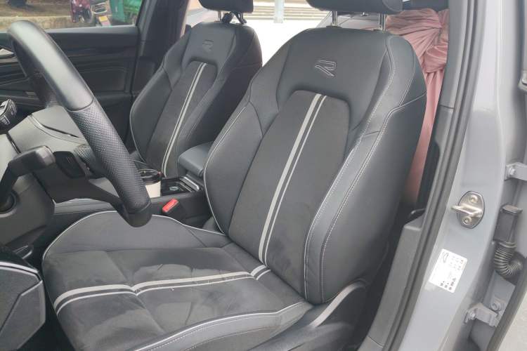 Used Volkswagen Golf 2021 280TSI DSG R-Line Left Front Seat