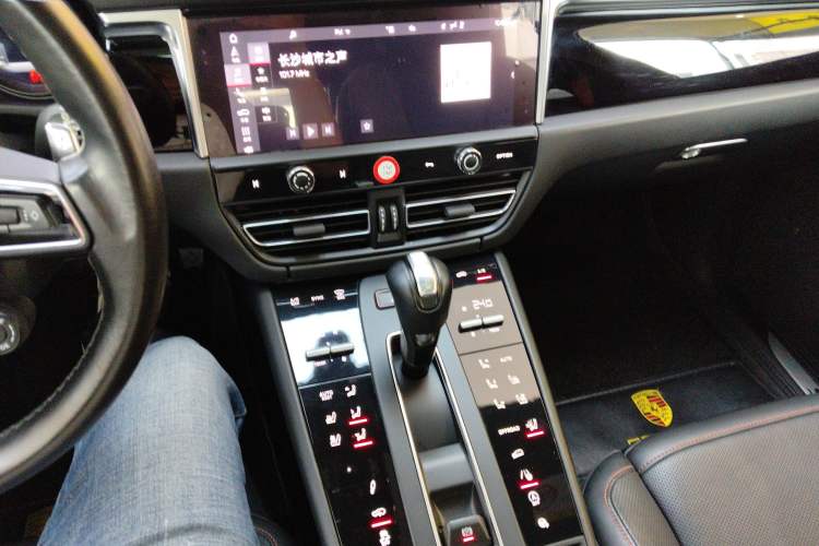 Used Porsche Macan 2022 Macan S 2.9T
