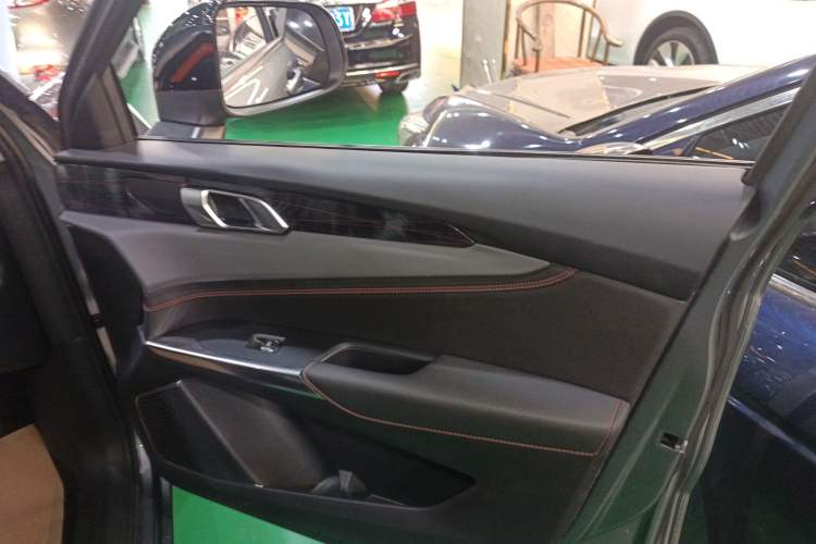 Used Lynk & Co 01 2019 2.0T Two-Wheel Drive Zhaopu Version China VI Standard