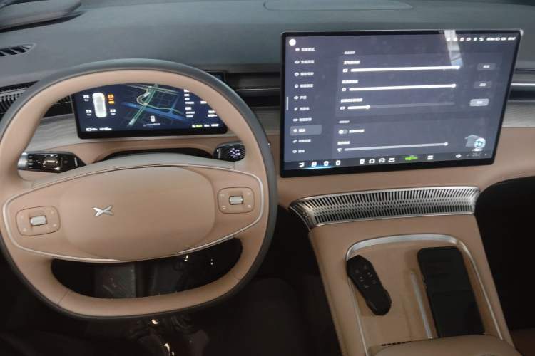 Used XPeng X9 2025 740 Ultra-Long Range Max
