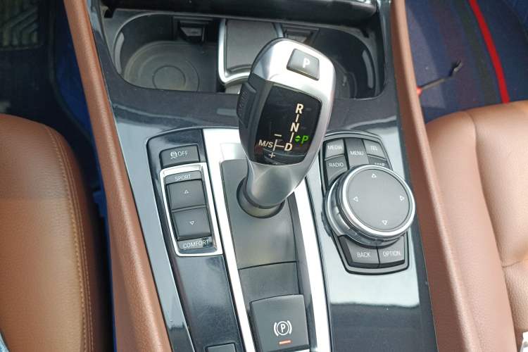 Used BMW 5 Series GT 2017 528i Leading Model
