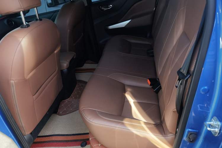 Used Dongfeng Ruichi 6 2021 2.3T Automatic Two-Wheel Drive Diesel Luxury Long-Box M9T