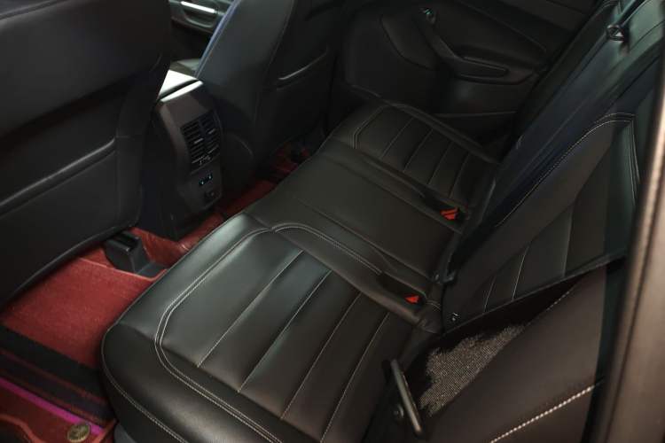 Used Ford Kuga 2019 EcoBoost 180 Two-Wheel-Drive Platinum Edition China VI Standard