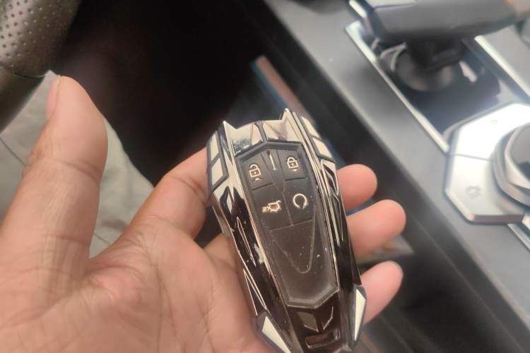 Used CHANGAN UNI-V 2022 1.5T Prestige Version
