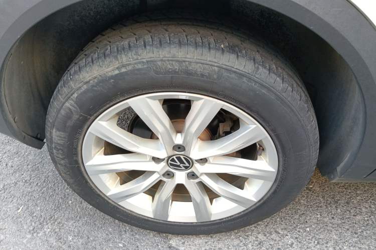 Used Volkswagen T-ROC 2021 280TSI DSG Two-Wheel Drive Elite Connect Edition