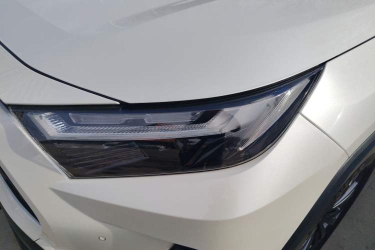 Used Toyota RAV4 2023 2.0L CVT Two-Wheel Drive Fashion Plus Edition
