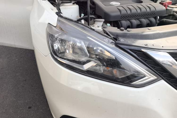 Used Nissan Sylphy 2016 1.6 XL CVT Luxury Edition Right Front Headlight