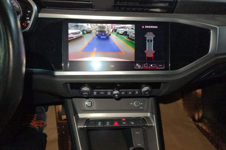 Used Audi Q3 2022 35 TFSI Fashion Dynamic Model