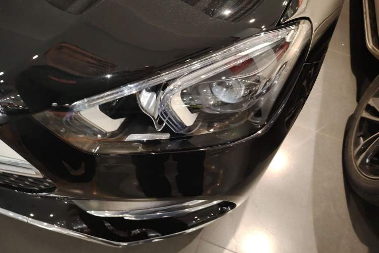 Used Mercedes-Benz GLE 2022 GLE 350 4MATIC Stylish Model
