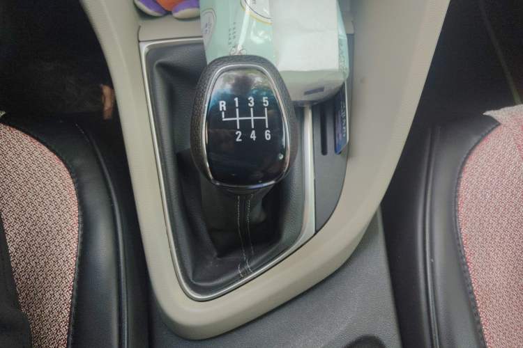 Used Buick GT 2018 15T Manual Entry-Level Version China V Standard Gear Lever