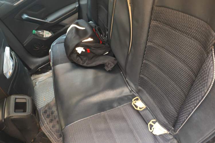 Used Volkswagen Lamando 2017 230TSI Manual Trend Edition
