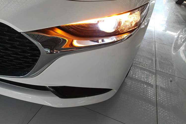 Used Mazda 3 Axela 2021 2.0L Automatic Zhiya Edition
