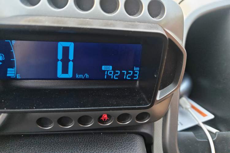 Used Chevrolet Aveo Sonic 2011 Sedan 1.4L MT SL