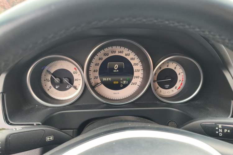 Used Mercedes-Benz E-Class 2015 E 260 L Sport Edition Instrument Cluster