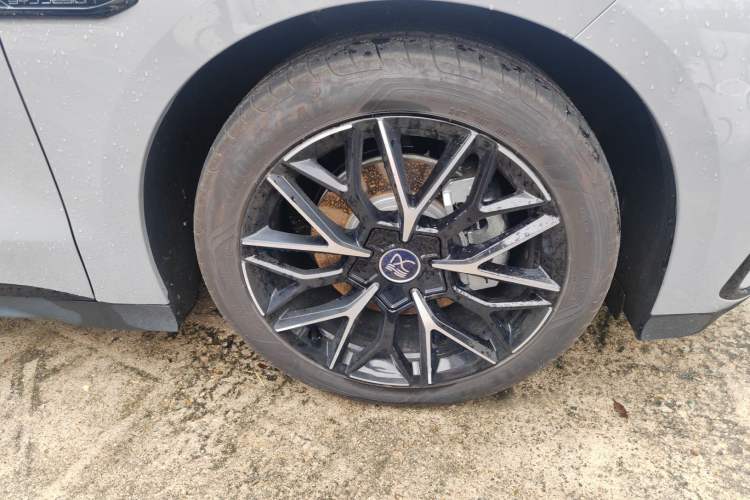 Used BYD Han 2025 DM-i 125KM Prestige Model
