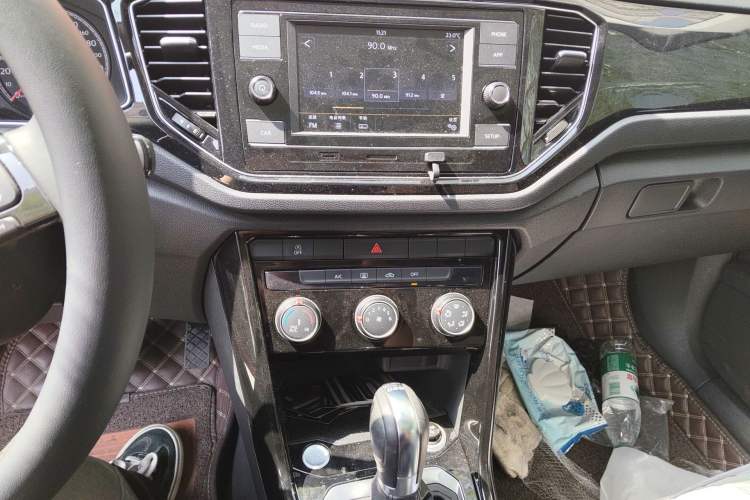 Used Volkswagen T-ROC 2018 280TSI DSG Two-Wheel Drive Comfort Version China VI Standard
