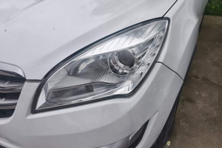 Used CHANGAN CS35 2016 1.6L Automatic Luxury Model China IV Standard Left Front Headlight