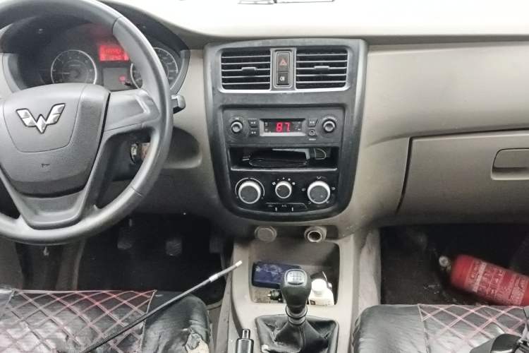 Used Wuling Rongguang V 2019 1.5L Practical Model China VI LAR
