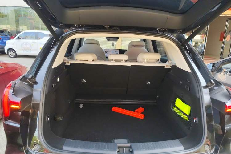 Used NETA L 2024 Extended-Range 220 Flash-Charge Edition