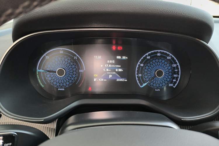 Used Hongqi E-QM5 2021 Online Booking Charging T3 Edition 5-Seater Instrument Cluster