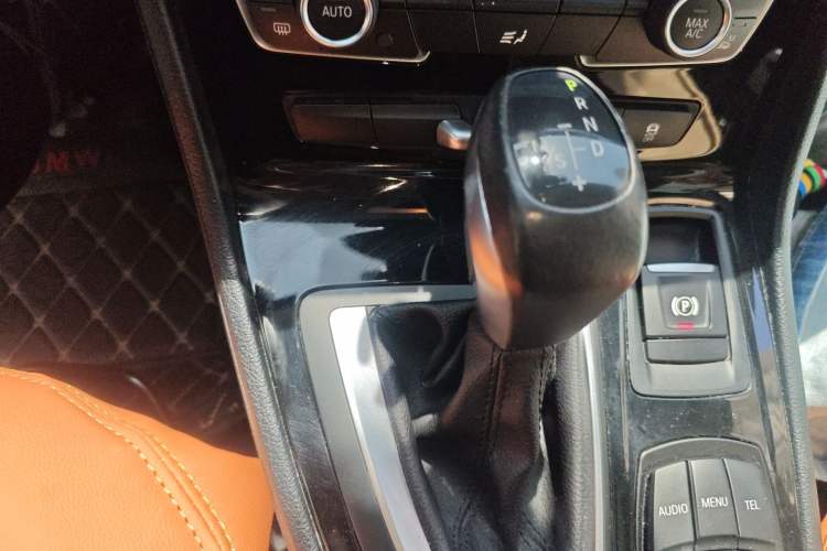 Used BMW 2 Series Active Tourer 2015 218i Leading Model Gear Lever