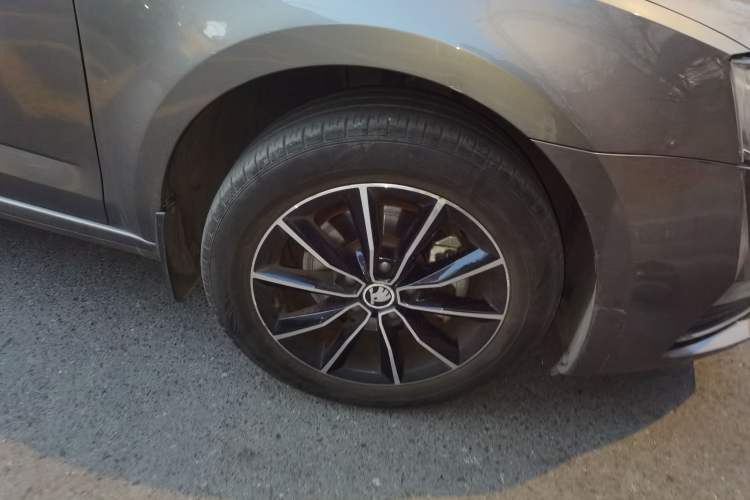 Used Skoda Octavia 2016 1.6L Automatic Smart Drive Edition