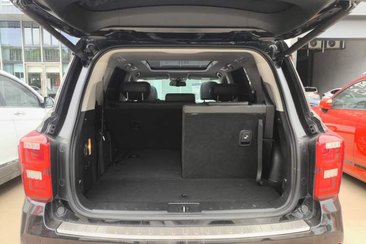 Used GAC Trumpchi GS8 2017 320T Four-Wheel Drive Luxury Smart Connectivity Version (7 Seats)