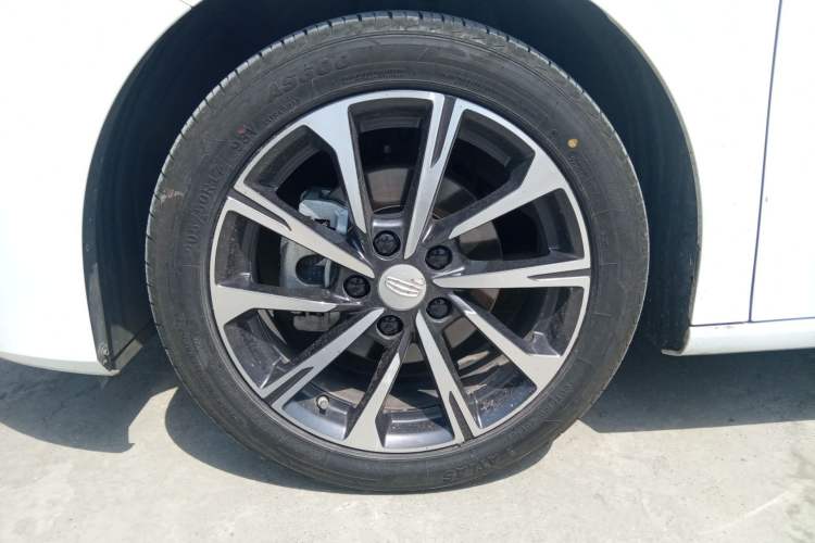 Used Geely Auto Emgrand 2025 4th Generation 1.5L CVT Luxury Version
