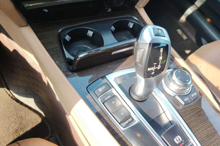 Used BMW 7 Series 2009 740Li Leading Model Gear Lever