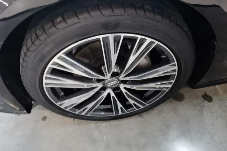 Used Audi A6L 2021 45 TFSI Prestige Dynamic Edition Left Front Wheel Hub