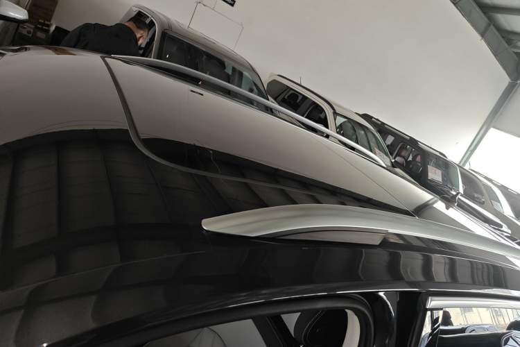 Used Volkswagen Tayron 2024 300TSI Two-Wheel-Drive Luxury Plus Advanced Version Roof