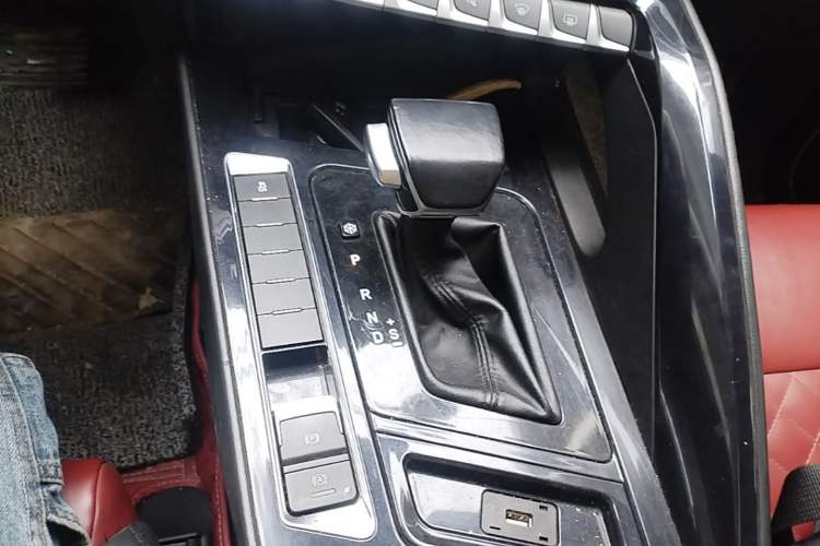 Used FORTHING T5 2018 230T CVT Smart Enjoyment Version