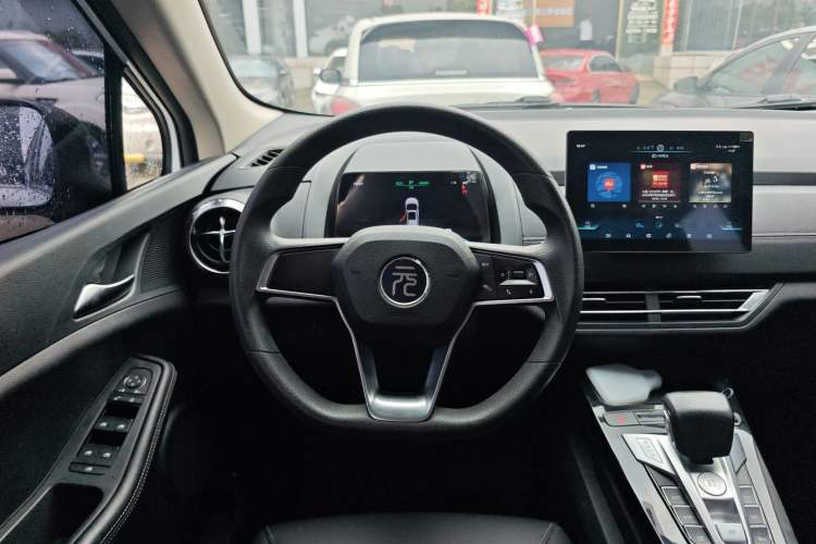 Used BYD Yuan New Energy 2019 EV535 Smart Connect Trendsetting Model Steering Wheel