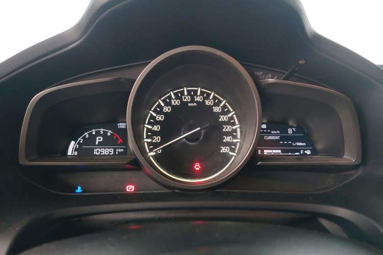 Used Mazda CX-4 2018 2.0L Automatic Two-Wheel Drive Blue Sky Dynamic Version China V Standard
