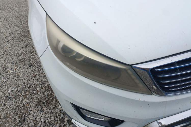 Used Kia Sportage R 2015 2.0L Automatic Two-Wheel Drive DLX Model Right Front Headlight