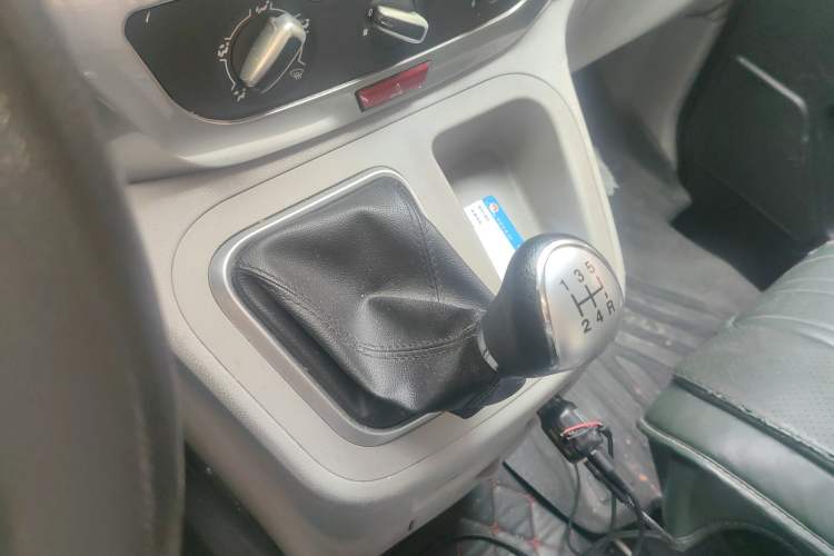 Used JAC Refine M3 2021 PLUS 1.8L 2-Seat Shuttle Version Gear Lever