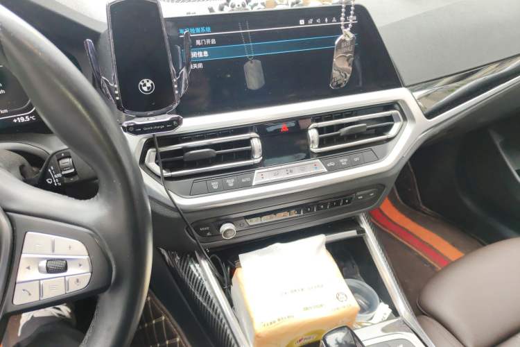 Used BMW 3 Series 2020 320i Sport Package Audio And AC Panel