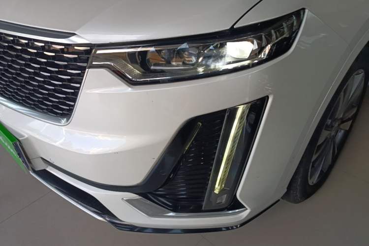 Ojetý Cadillac XT6 2020 28T Six-Seater Four-Wheel-Drive Luxury Version